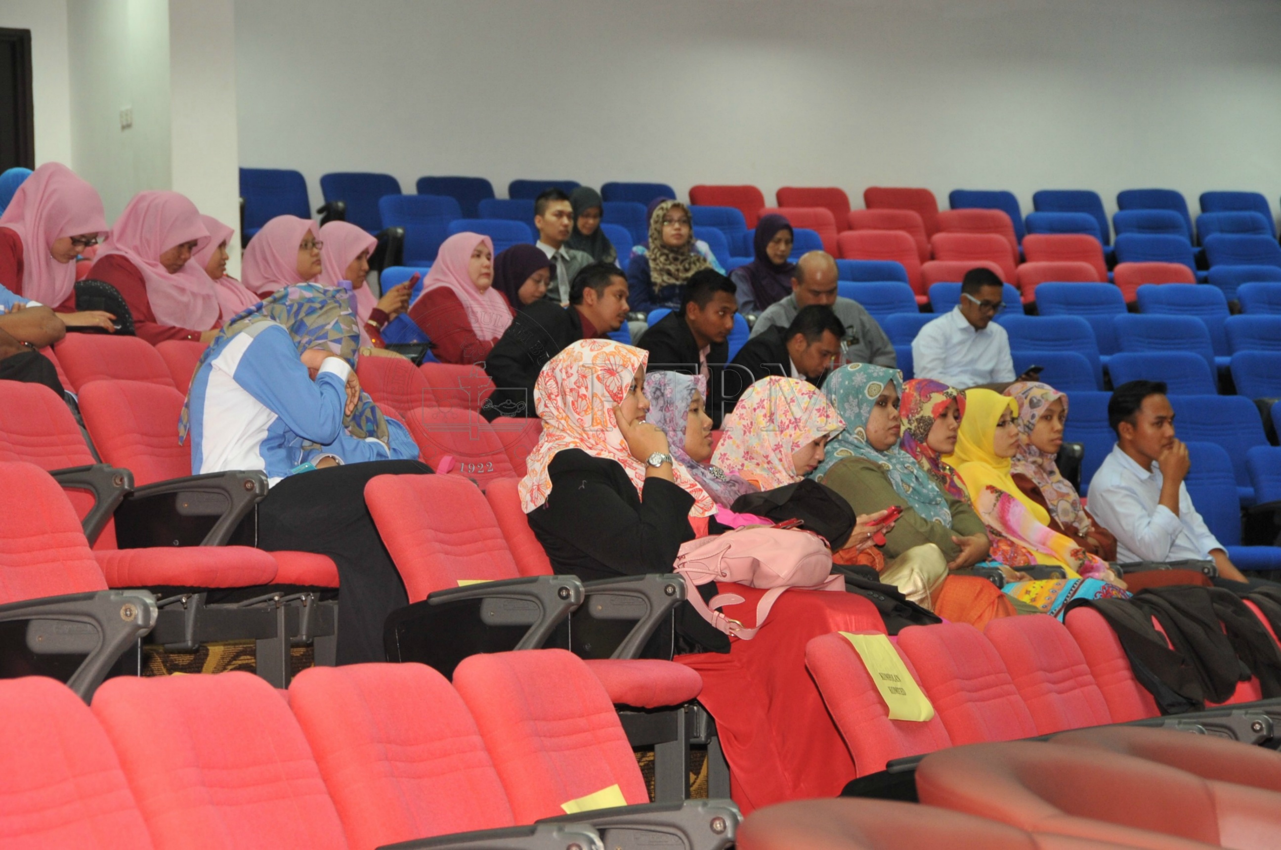 PRO 14 126 KIKPRO 2562